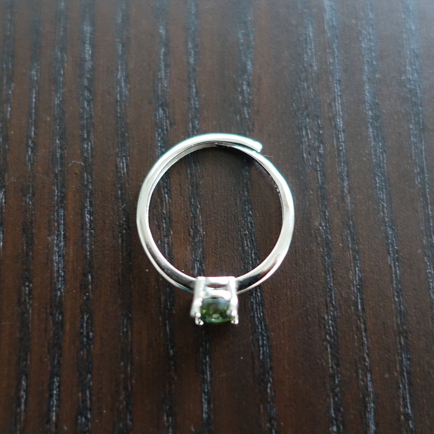 【送料無料】モルダバイト オーバルリング(指輪)フリーサイズ《宇宙意識&地球意識》Silver925【ポスト投函対応可能商品】