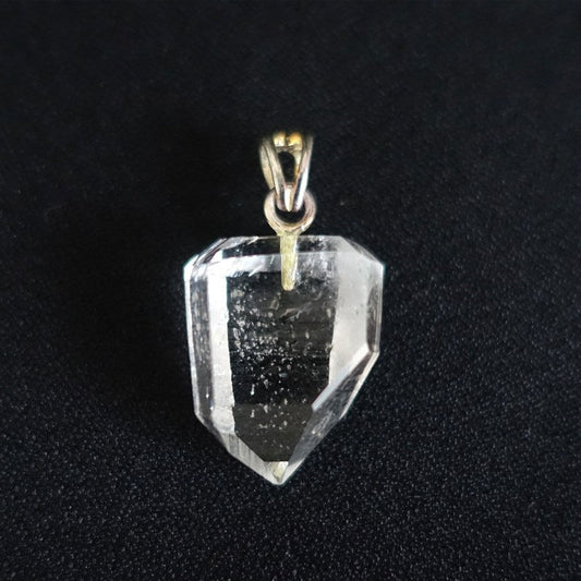 【送料無料】ヒマラヤ水晶原石ペンダントトップ22mm×18mm《マカルー産/高波動/イシス/タイムリンク/レア!》silver92【ポスト投函対応可能商品】