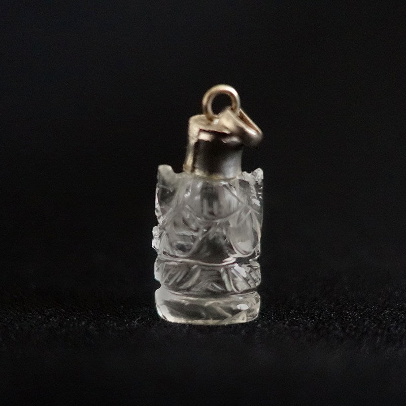 ヒマラヤ水晶ガネーシャ像 ペンダントトップ(ガネーシュヒマール産/21.5mm×14mm)富・智恵・学問・商売繁盛の守り神【ポスト投函対応可能商品】