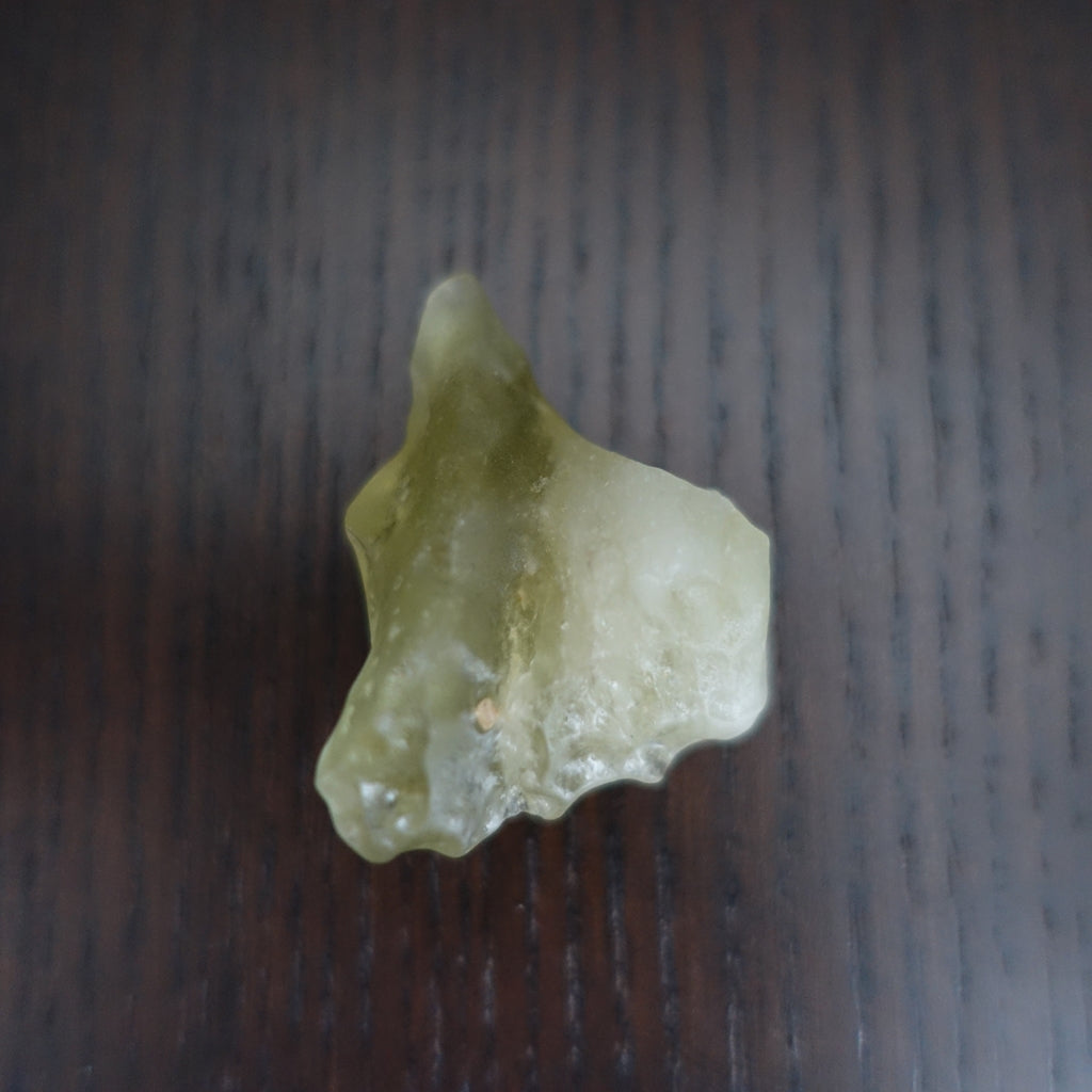 【送料無料】リビアングラス原石《43mm/カルマの解消&変容/宇宙意識と地球意識の融合》レアストーン!