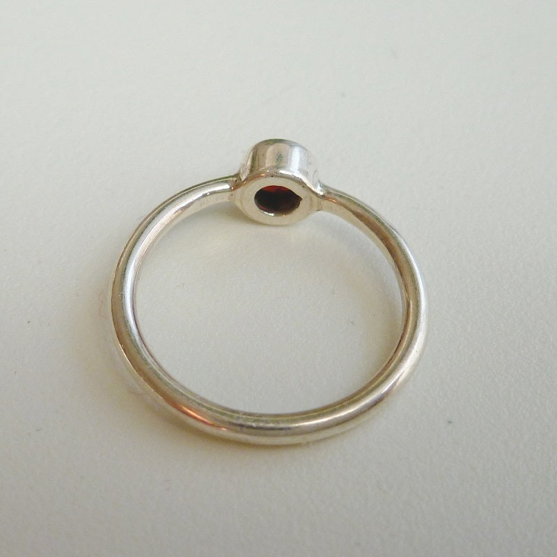 ガーネット・リング 12号《普遍の愛・気力・目標達成》silver925