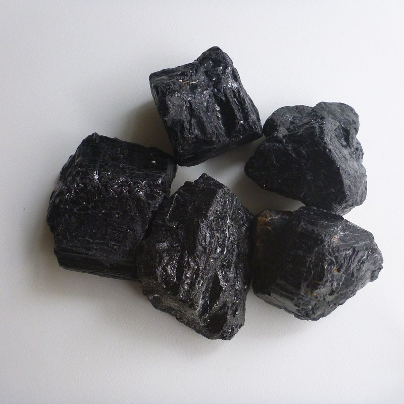 ブラックトルマリン原石【1個販売】-健康維持/電磁波対策/グラウンディング/魔除け