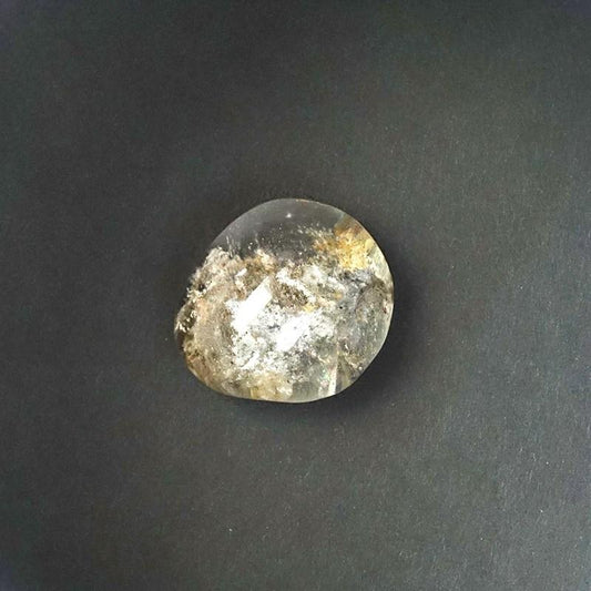 ガーデンクォーツ タンブル30mm/22g《レンズ型/緑&茶》