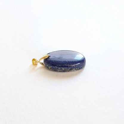 ラピスラズリオーバル型ペンダントトップ《33.5mm×22mm》【ポスト投函対応可能商品】