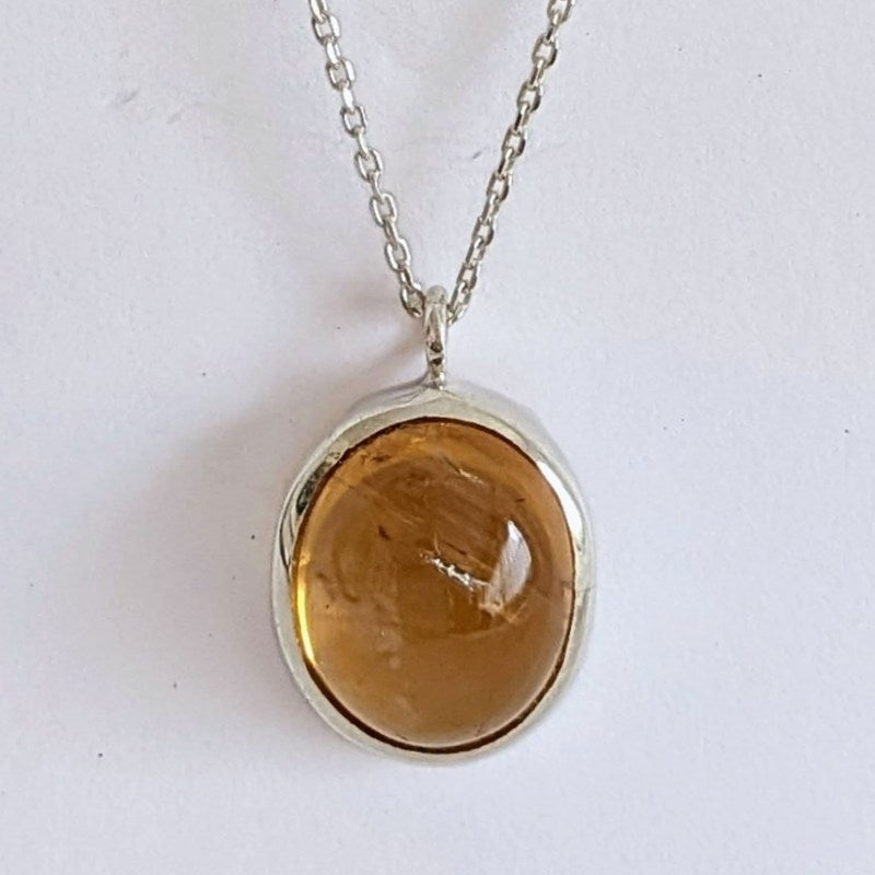 【送料無料】シトリン オーバル型ネックレス《16mm×13mm/silver925/チェーンネックレス付》ポジティブ・自分軸【ポスト投函対応可能商品】