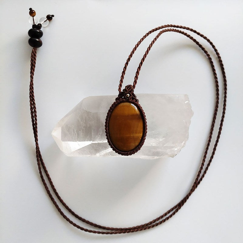 【送料無料】タイガーアイ マクラメ編みネックレス《33mm×24mm》ポジティブな輝き・自己実現【ポスト投函対応可能商品】