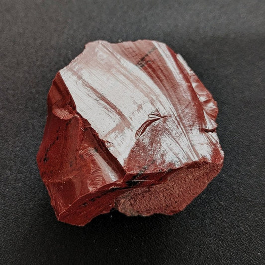 レッドジャスパー原石《64mm/116.4g》大地のパワー・安心感・恐怖心の解消