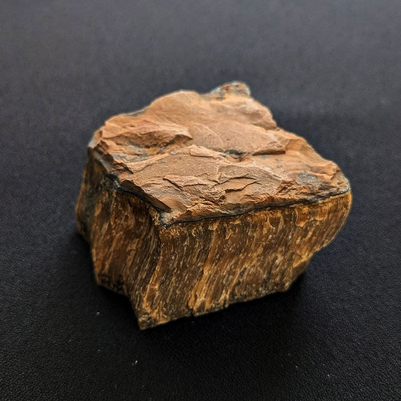 タイガーアイ原石《58mm/160.6g》グラウンディング・仕事運・金運