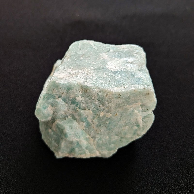 アマゾナイト原石《64mm/124g》希望・明るい未来・心の平穏