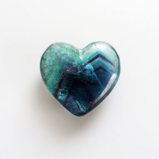 ハート型フローライト27mm×30mm《ブルー多め＆パープル/リラックス＆安心感》【ポスト投函対応可能商品】