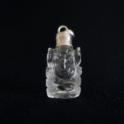 ヒマラヤ水晶ガネーシャ像 ペンダントトップ（ガネーシュヒマール産/21.5mm×14mm）富・智恵・学問・商売繁盛の守り神【ポスト投函対応可能商品】