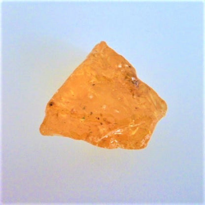 天然アンバー(琥珀)原石A《毒素排出/エネルギー補充/健康》19g