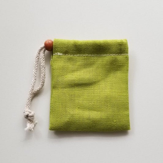 ヘンプ巾着(麻袋)黄緑M“タンブルや原石の持ち運びに便利”M-20-13