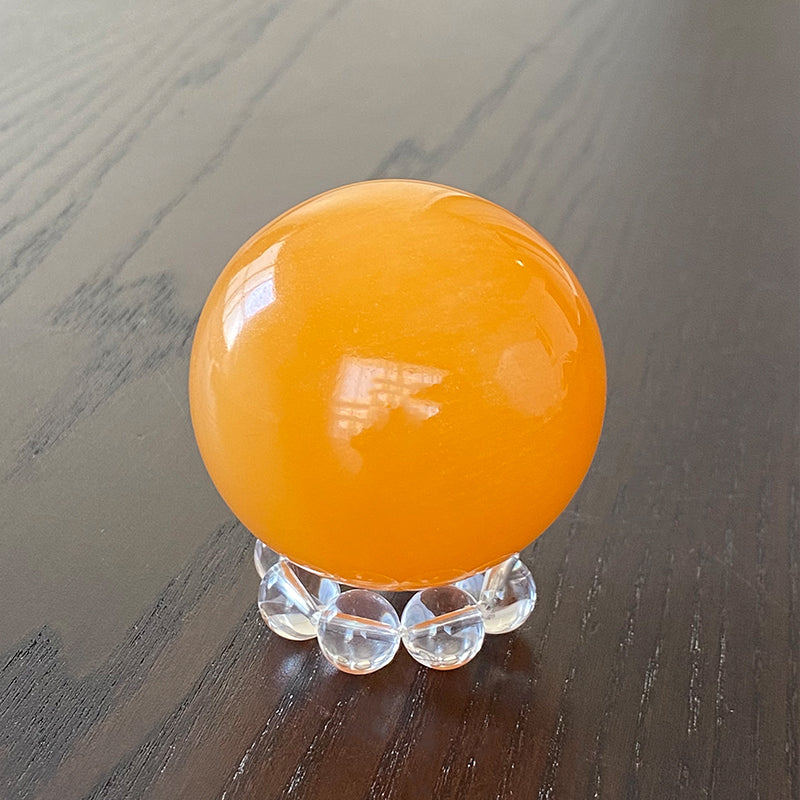 【送料無料】オレンジカルサイト丸玉《49mm球》水晶台座付