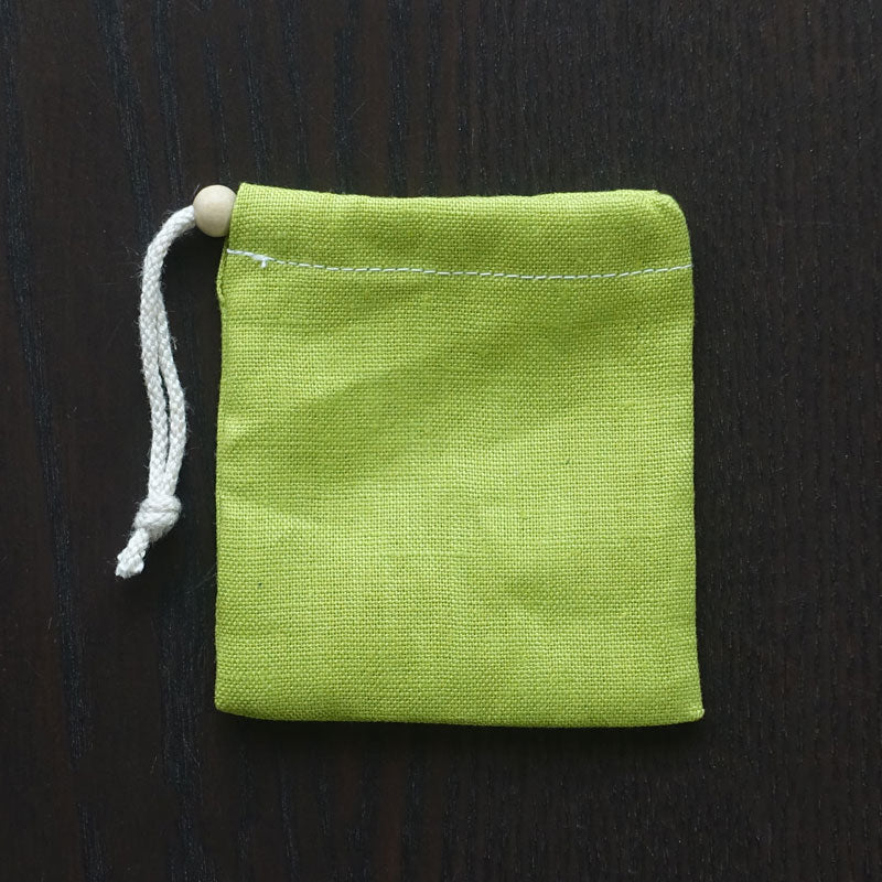 ヘンプ巾着(麻袋)L黄緑-01《タンブルや原石の持ち運びに便利》9cm×8cm
