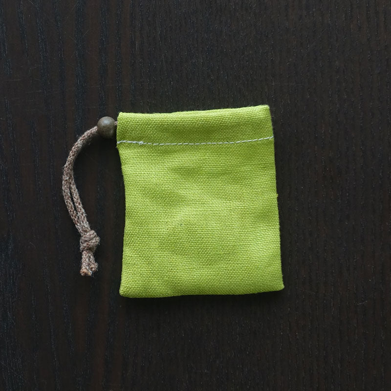 ヘンプ巾着(麻袋)M黄緑-06《タンブルや原石の持ち運びに便利》7cm×6cm